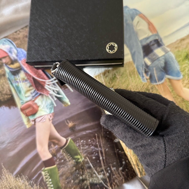 Meisterstuck 白朗峰壓印牛皮ㄇ形拉鍊零錢包/卡包(黑色)-5