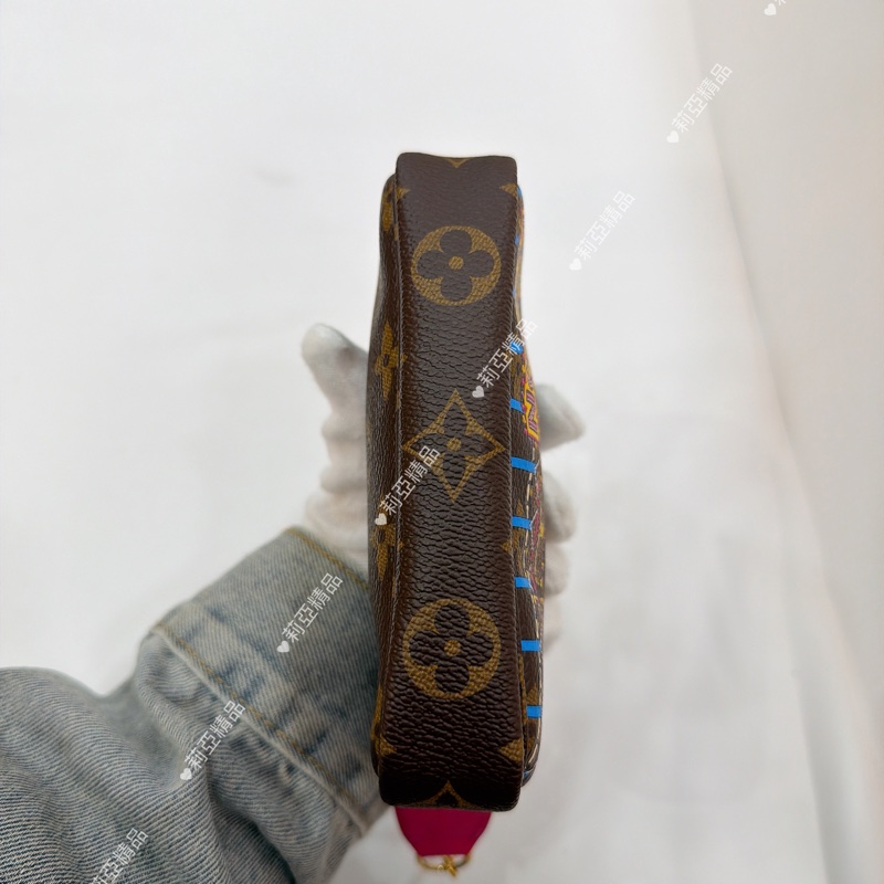 莉亞精品♡ LV M69752 限定彩繪小麻將 近新-12