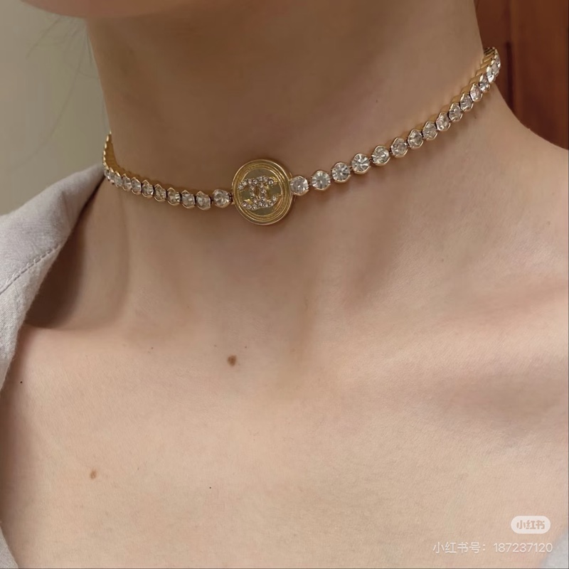莉亞精品♡ Chanel logo 水鑽金幣項鏈 二手美品-1