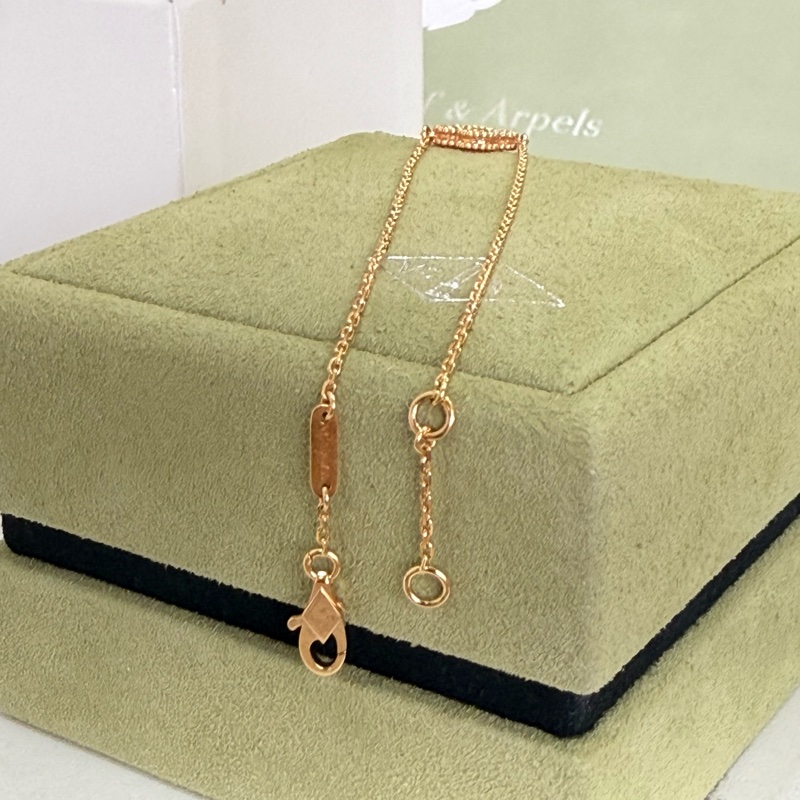 （漢神購證🇹🇼全配）Van Cleef & Arpels mini 紅玉髓手鍊-2