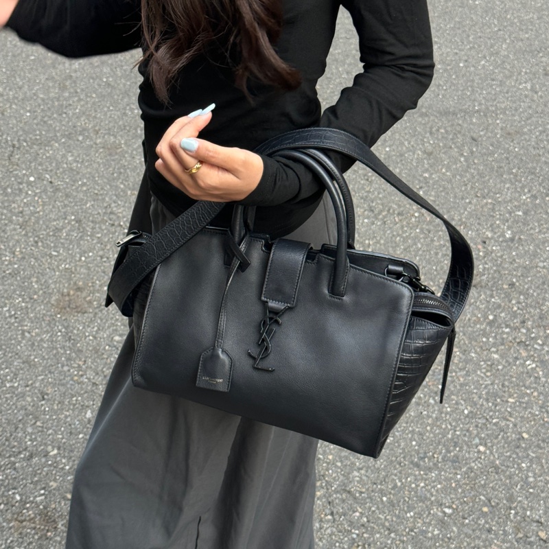 （超級新‼️） YSL “So Black” 全黑鱷魚紋 斜背包【專櫃13萬】-7