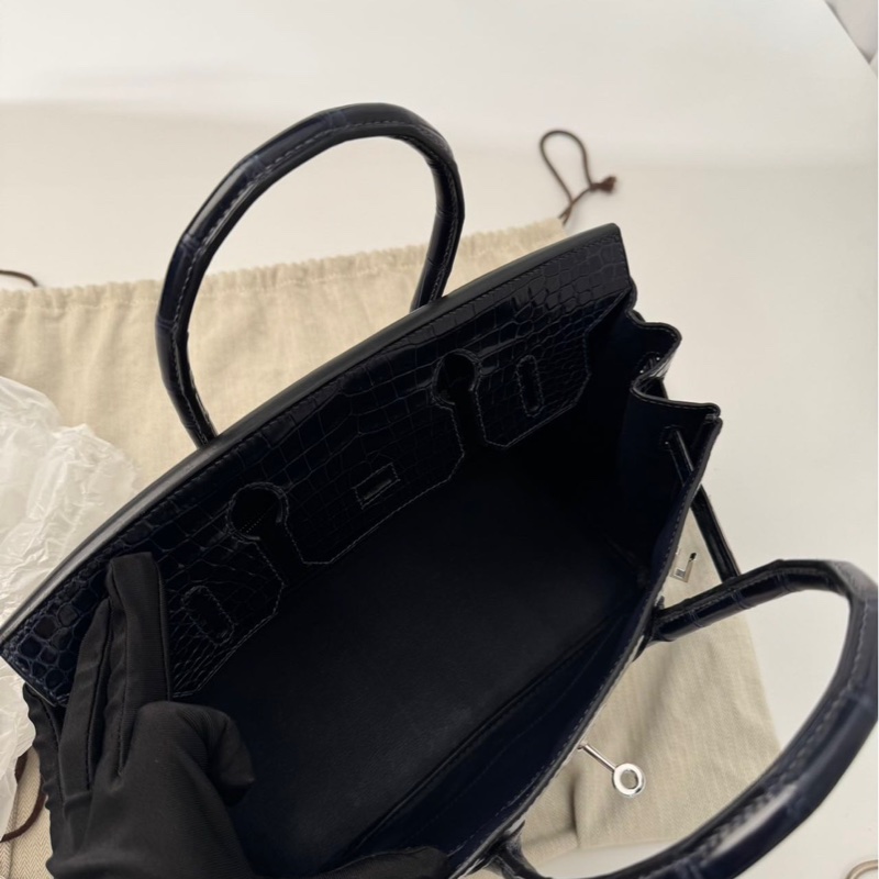 【Hermès Birkin 30 深海藍 倒V鱷魚｜銀扣｜M刻】-8