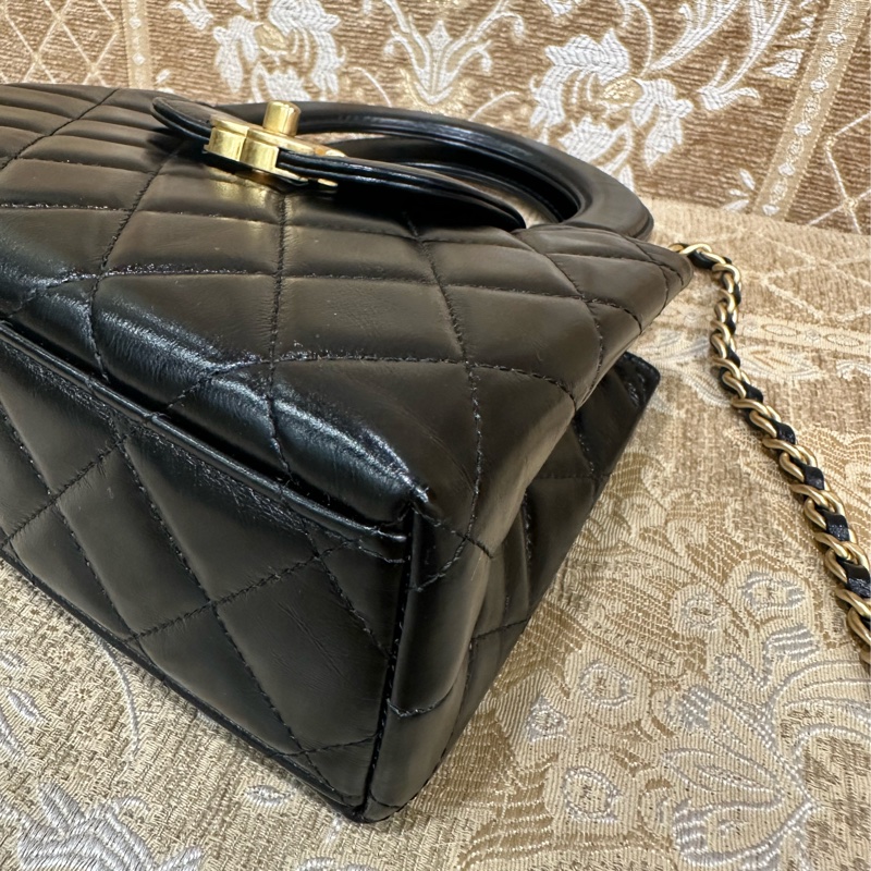 Chanel 黑油蠟牛皮金釦mini手提斜背購物包AS4416-6