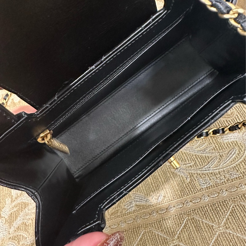 Chanel 黑油蠟牛皮金釦mini手提斜背購物包AS4416-9