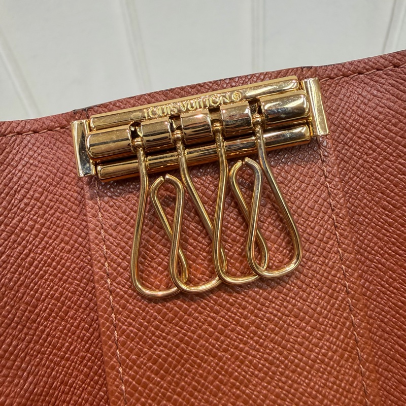 LV 老花鎖匙包 XB104-10