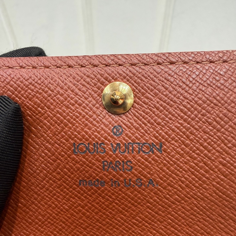 LV 老花鎖匙包 XB104-15