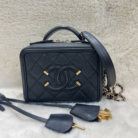 Chanel CC Filigree Vanity Case 。 XC471