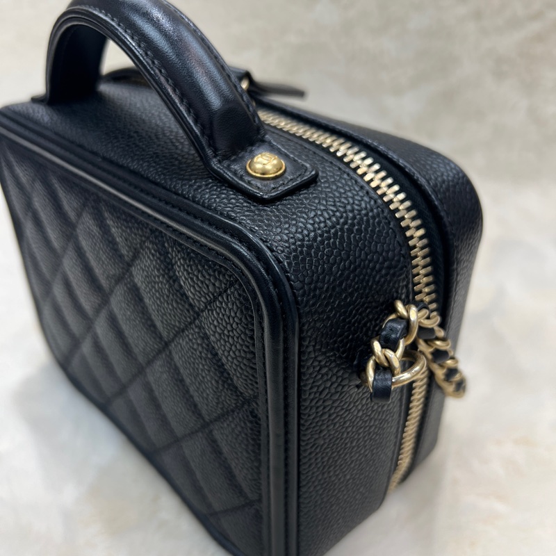 Chanel CC Filigree Vanity Case 。 XC471-13