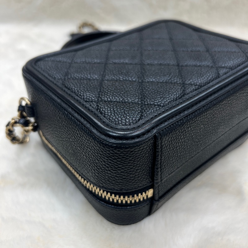 Chanel CC Filigree Vanity Case 。 XC471-14