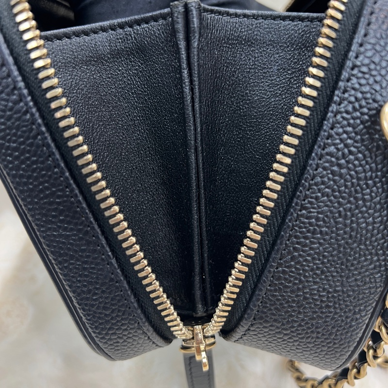 Chanel CC Filigree Vanity Case 。 XC471-24