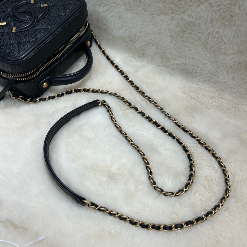 Chanel CC Filigree Vanity Case 。 XC471-25