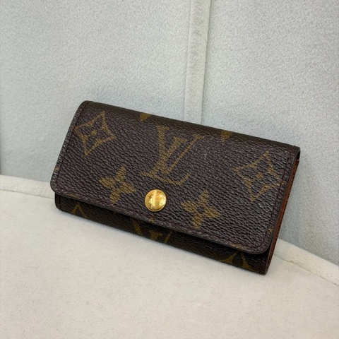 LV 老花鎖匙包 X290