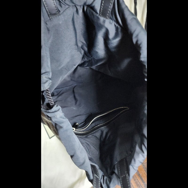 GUCCI 古馳經典Gucci 柔軟束口抽繩後揹包（黑色）-2