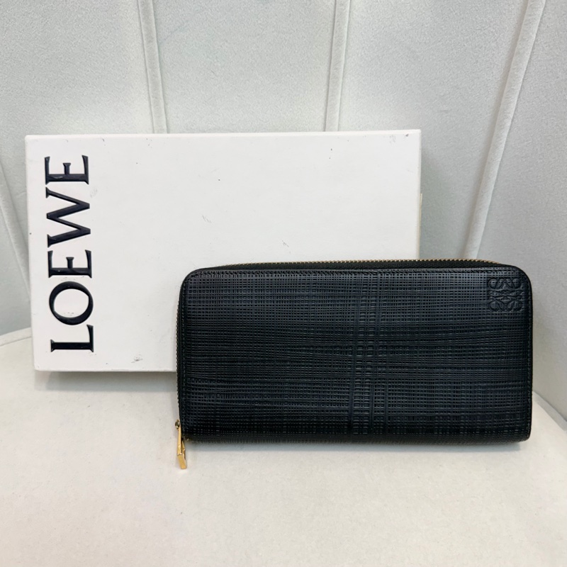 LOEWE 黑色格紋拉鍊長夾 XC432-0