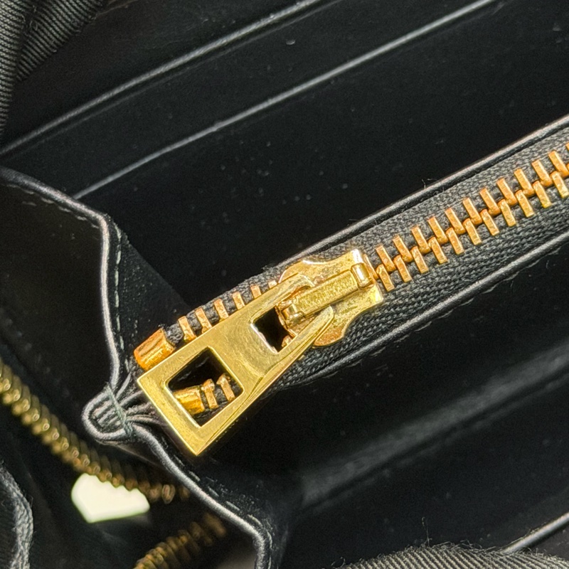 LOEWE 黑色格紋拉鍊長夾 XC432-19