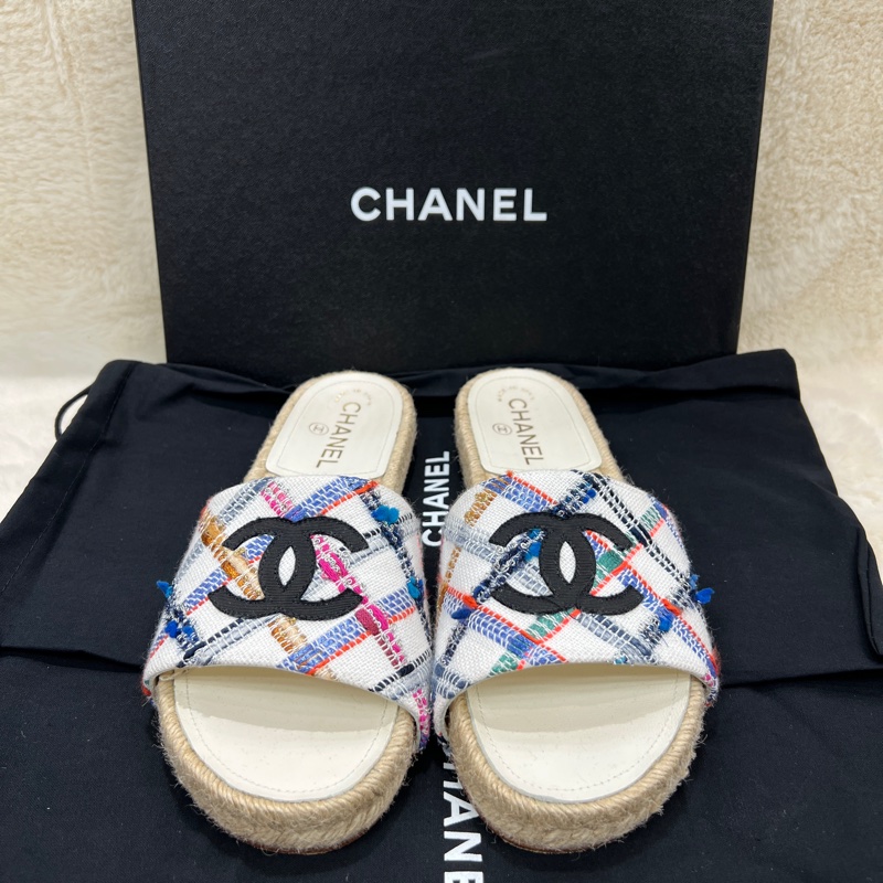 CHANEL Tweed Espadrille Slip On Sandals.      XC025-0