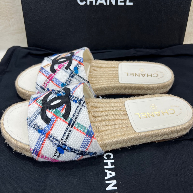 CHANEL Tweed Espadrille Slip On Sandals.      XC025-1