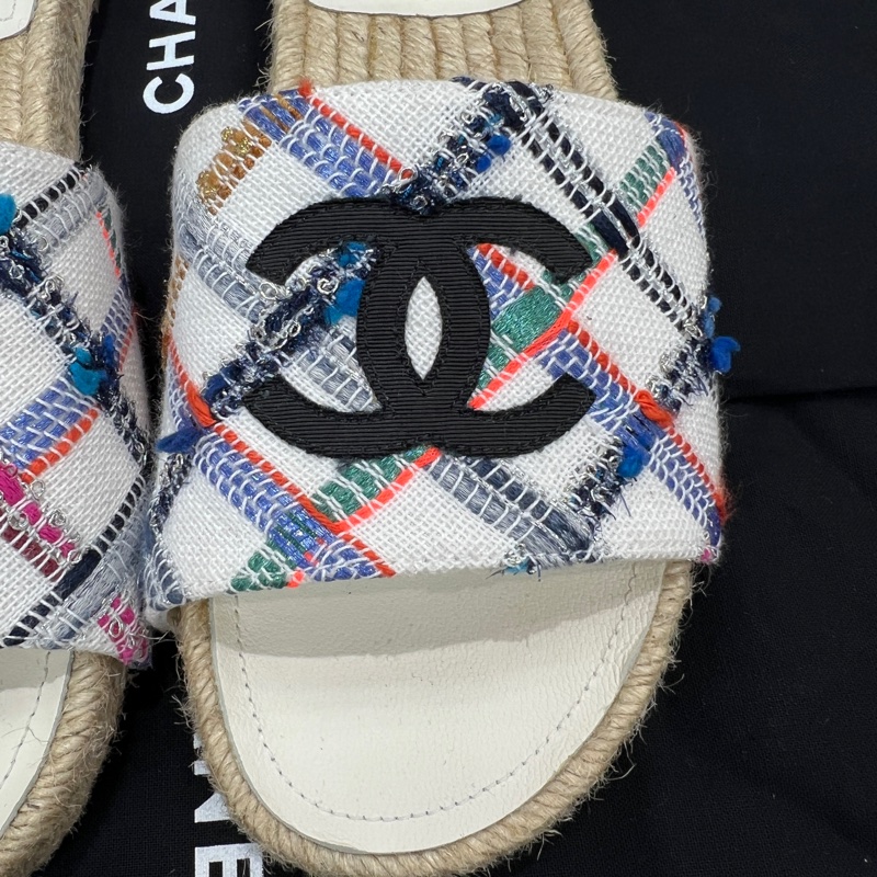 CHANEL Tweed Espadrille Slip On Sandals.      XC025-6