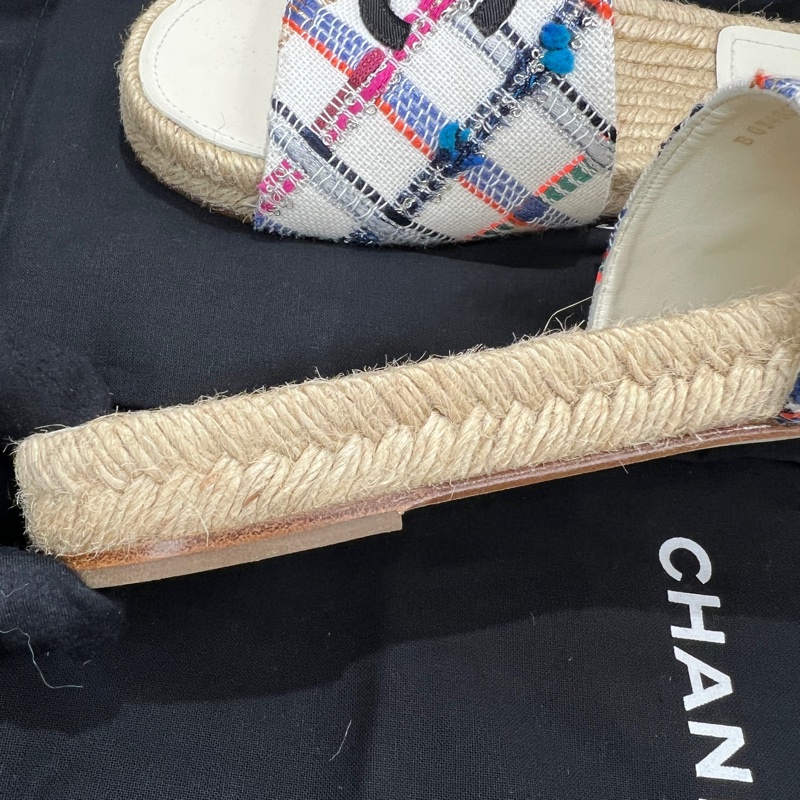 CHANEL Tweed Espadrille Slip On Sandals.      XC025-13