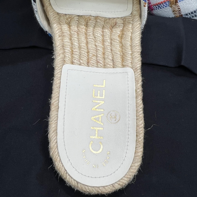 CHANEL Tweed Espadrille Slip On Sandals.      XC025-18