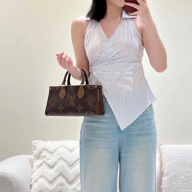 LV 路易威登原花雙色OnTheGo East West 橫版托特包寬背帶手提斜背包M46653-10