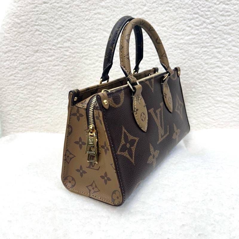 LV 路易威登原花雙色OnTheGo East West 橫版托特包寬背帶手提斜背包M46653-14