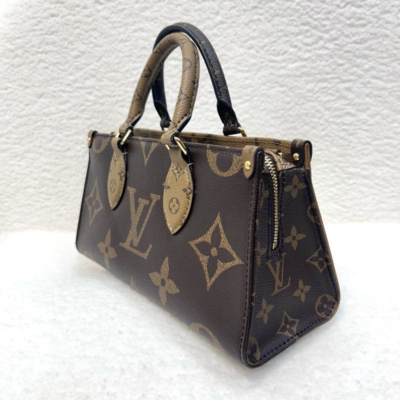 LV 路易威登原花雙色OnTheGo East West 橫版托特包寬背帶手提斜背包M46653-15