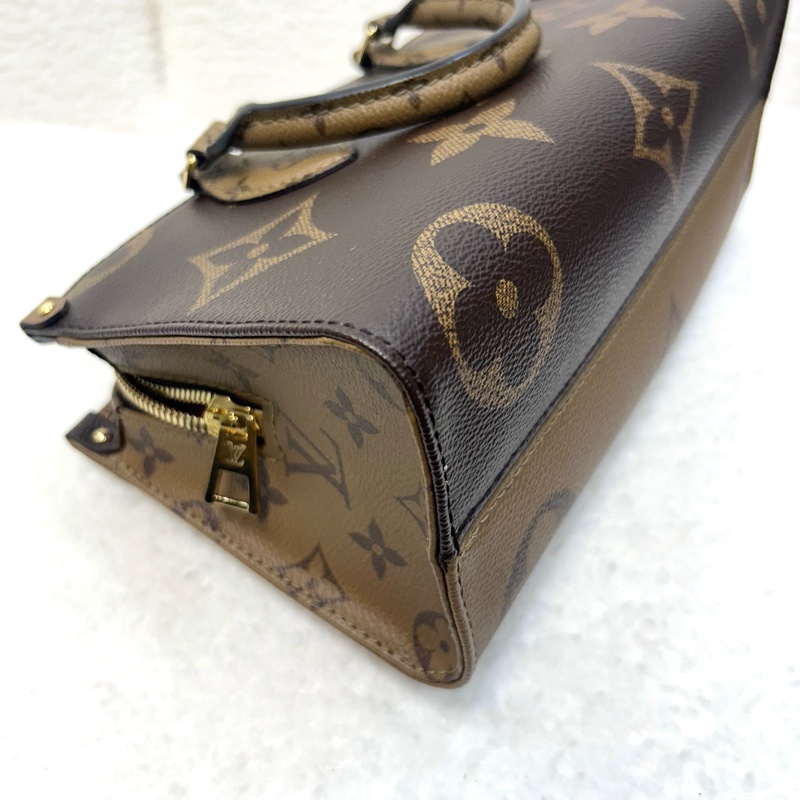 LV 路易威登原花雙色OnTheGo East West 橫版托特包寬背帶手提斜背包M46653-18