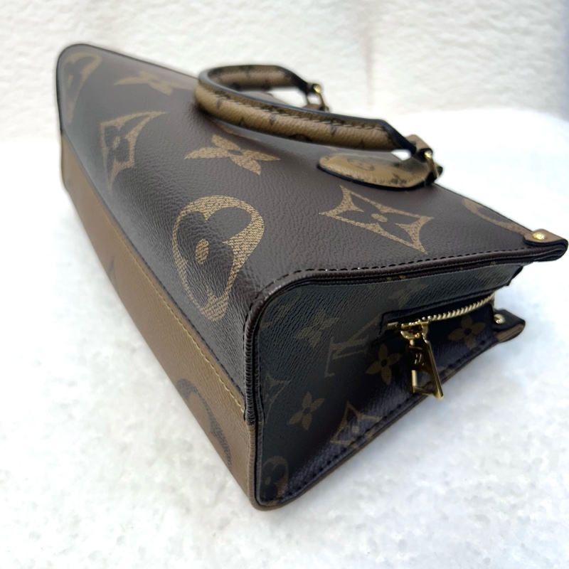 LV 路易威登原花雙色OnTheGo East West 橫版托特包寬背帶手提斜背包M46653-19