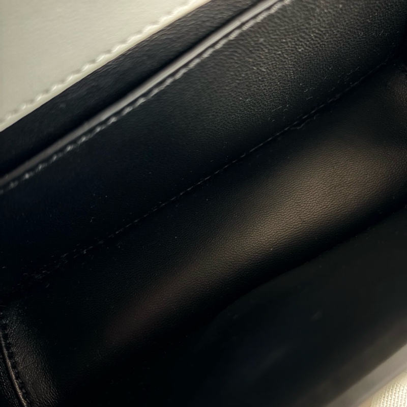 Valentino loco 斜挎包 小牛皮灰色 mini-8