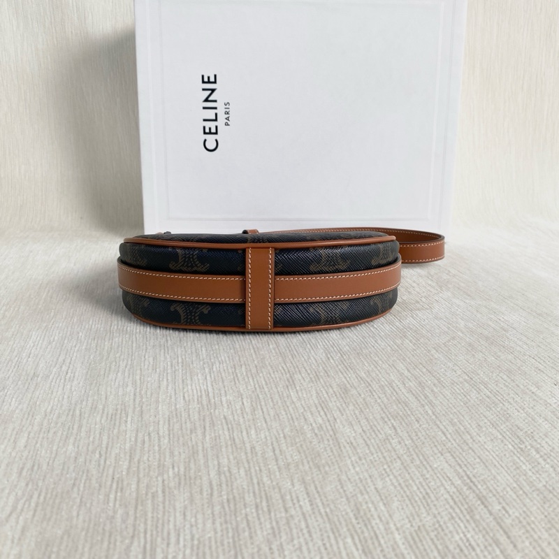 Celine Ava mini 凱旋門腋下包 mini-4