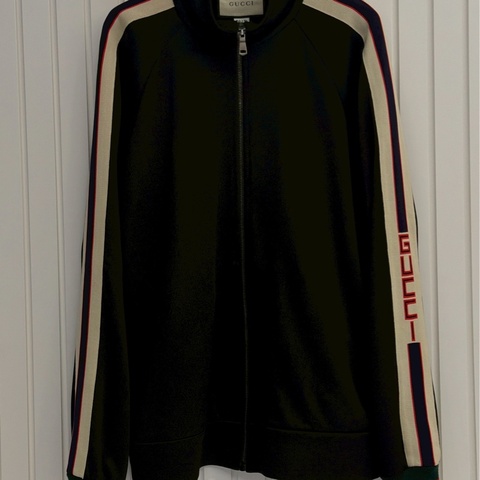 GUCCI黑色校服套裝