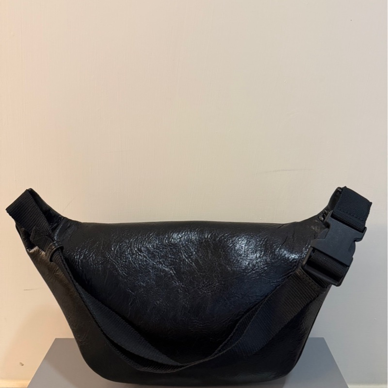 BALENCIAGA EXPLORER 腰包 男士 黑-6