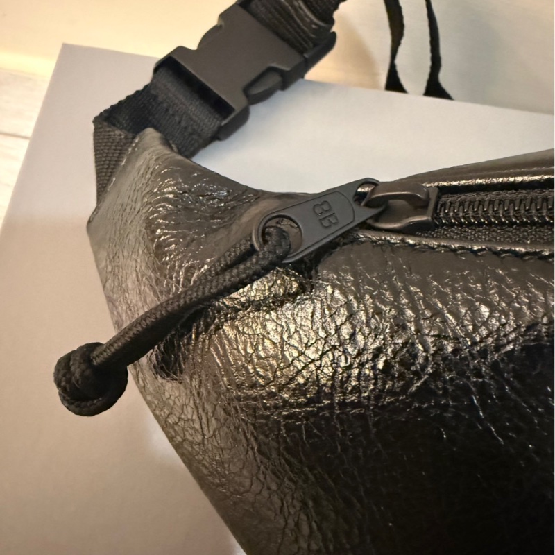 BALENCIAGA EXPLORER 腰包 男士 黑-11
