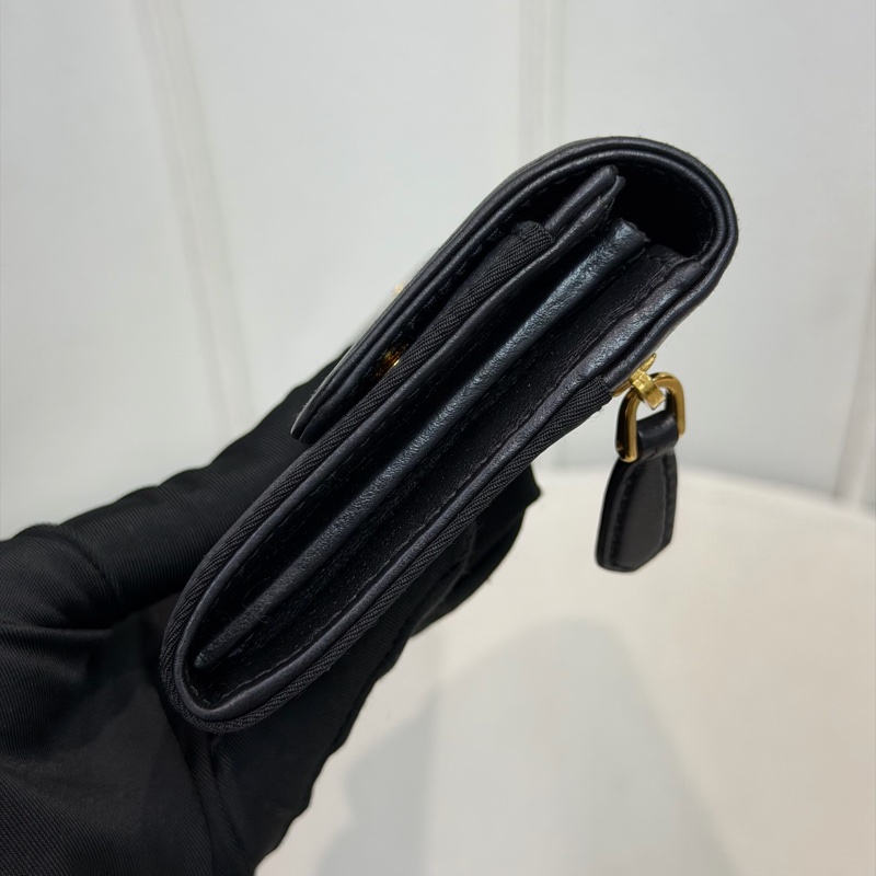 PRADA 黑色皮革拼帆布長夾 XC181-3