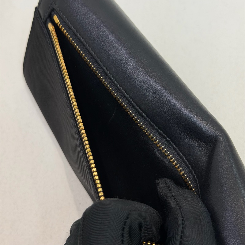 PRADA 黑色皮革拼帆布長夾 XC181-52