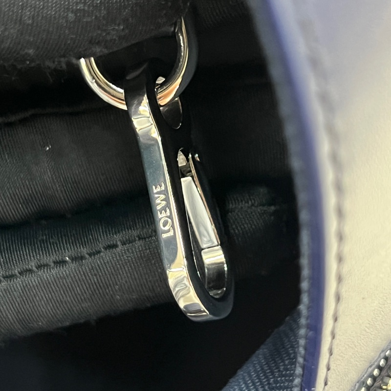 Loewe Compact Hammock 小號深藍色吊床包.  XC397-15
