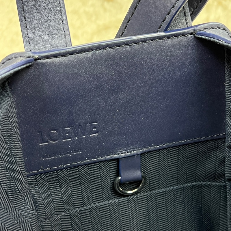 Loewe Compact Hammock 小號深藍色吊床包.  XC397-26