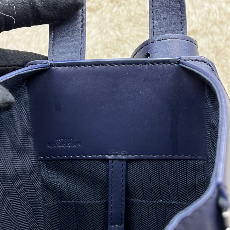 Loewe Compact Hammock 小號深藍色吊床包.  XC397-27