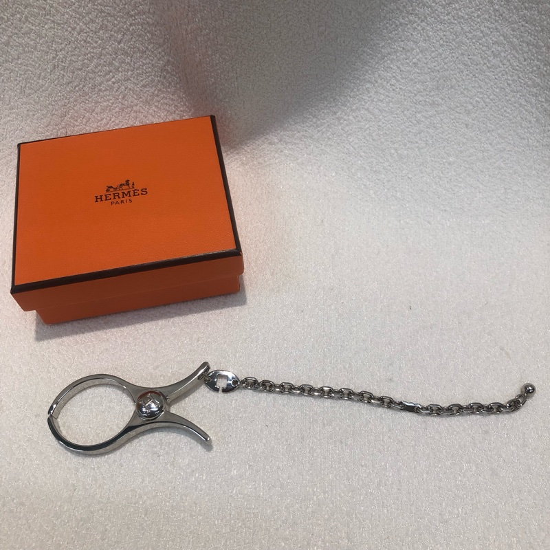 HERMES Filou 銀色手套夾 IA356-1