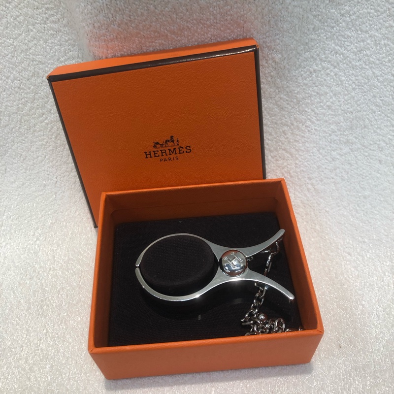HERMES Filou 銀色手套夾 IA356-14