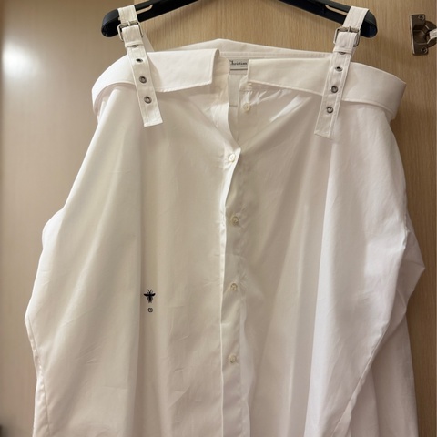 Dior 白襯衫 超美 買來都沒穿
