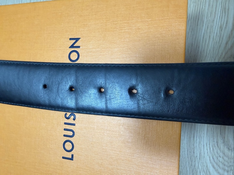 LV Initiales 40毫米雙面皮帶-13