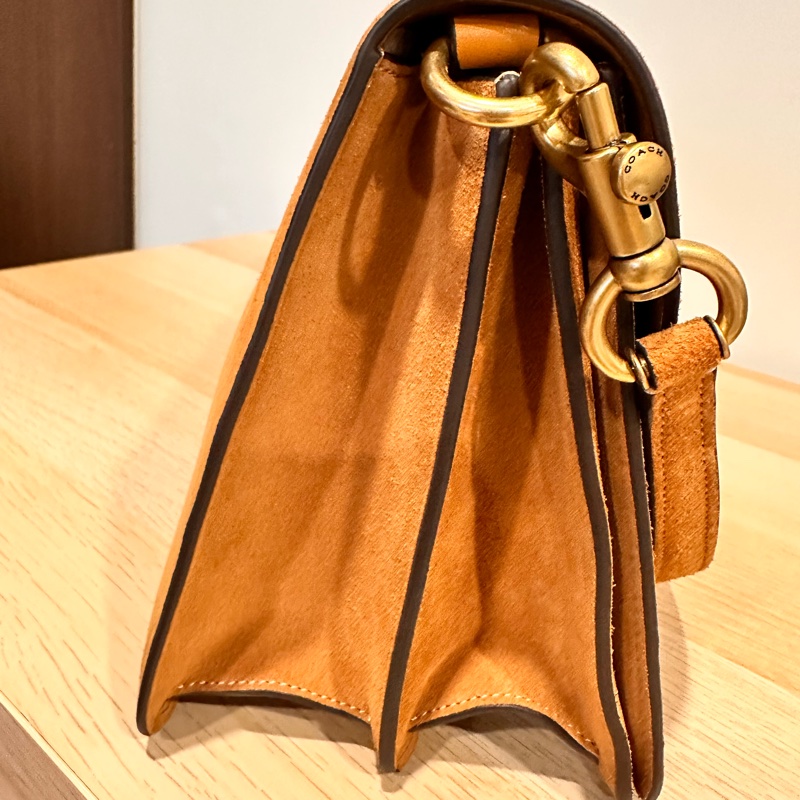 Coach-Tabby36單肩手袋-專櫃在售款-背上身鬆弛感滿滿-4