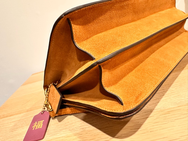 Coach-Tabby36單肩手袋-專櫃在售款-背上身鬆弛感滿滿-11