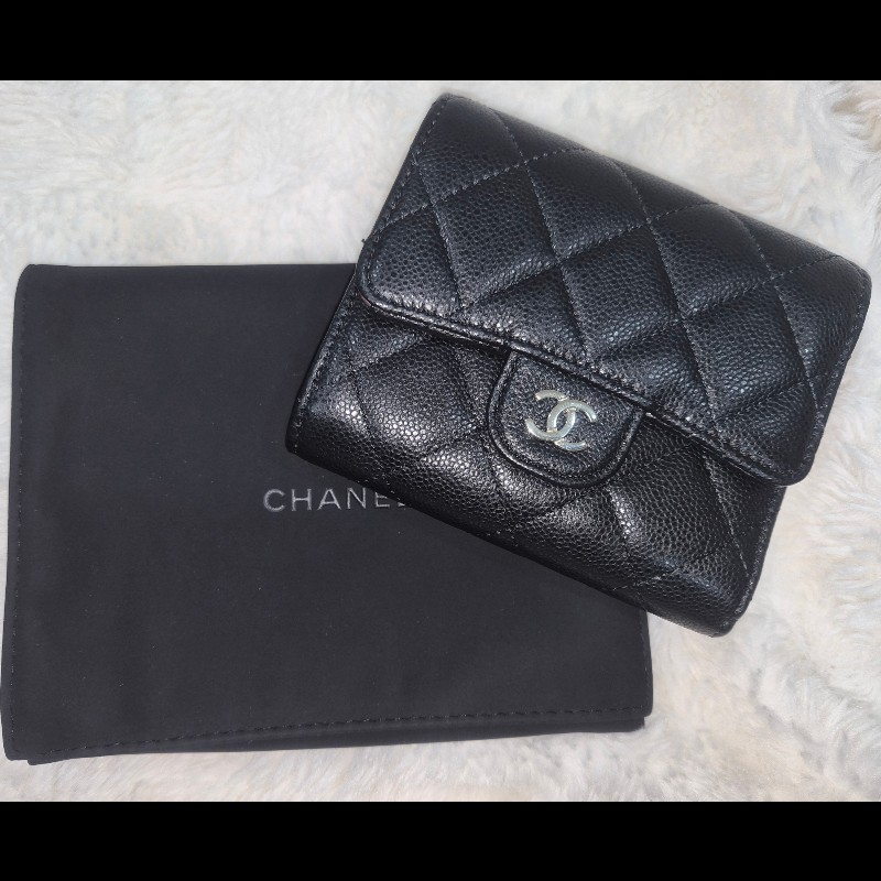 Chanel 荔枝牛拉鏈短夾（芯片款）-0