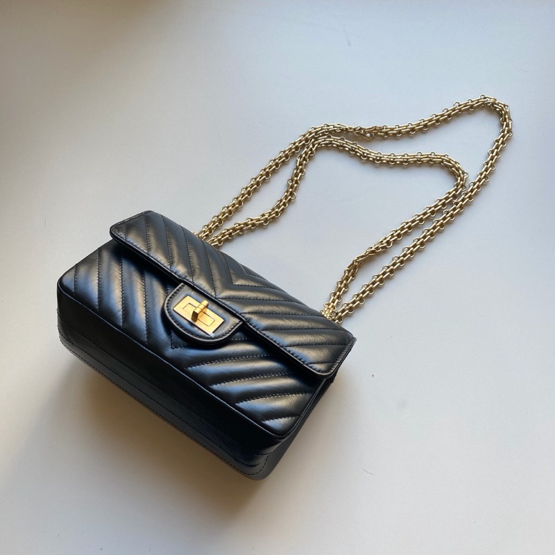 914intheair精品代購『限量品閒置』Chanel 香奈兒 經典黑金牛mini coco 2.55 口蓋包 大mini CF 20cm 山形紋-4
