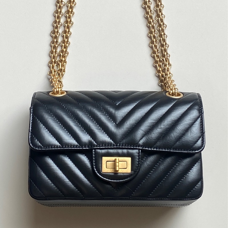 914intheair精品代購『限量品閒置』Chanel 香奈兒 經典黑金牛mini coco 2.55 口蓋包 大mini CF 20cm 山形紋-9