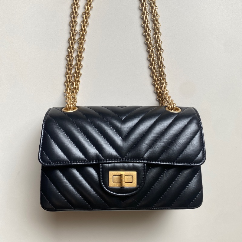914intheair精品代購『限量品閒置』Chanel 香奈兒 經典黑金牛mini coco 2.55 口蓋包 大mini CF 20cm 山形紋-11