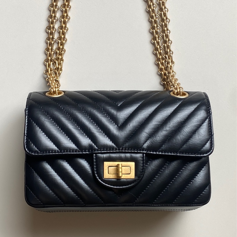 914intheair精品代購『限量品閒置』Chanel 香奈兒 經典黑金牛mini coco 2.55 口蓋包 大mini CF 20cm 山形紋-13